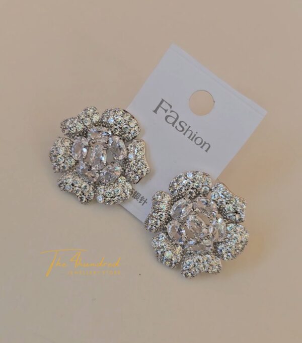 Dazzling Cubic Earring, Siliver