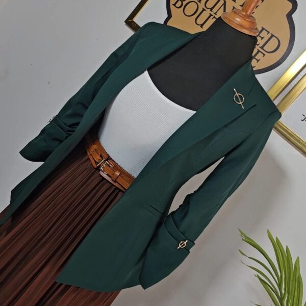 Plus Peak Lapel Brooche Detail Blazer, Green