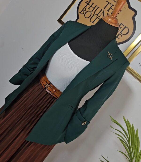 Plus Peak Lapel Brooche Detail Blazer, Green