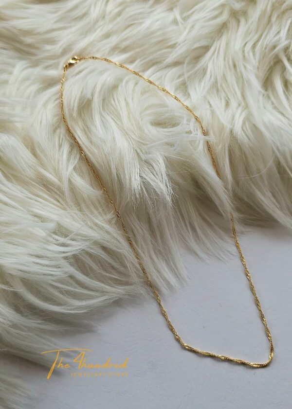 Gold Twist Necklace
