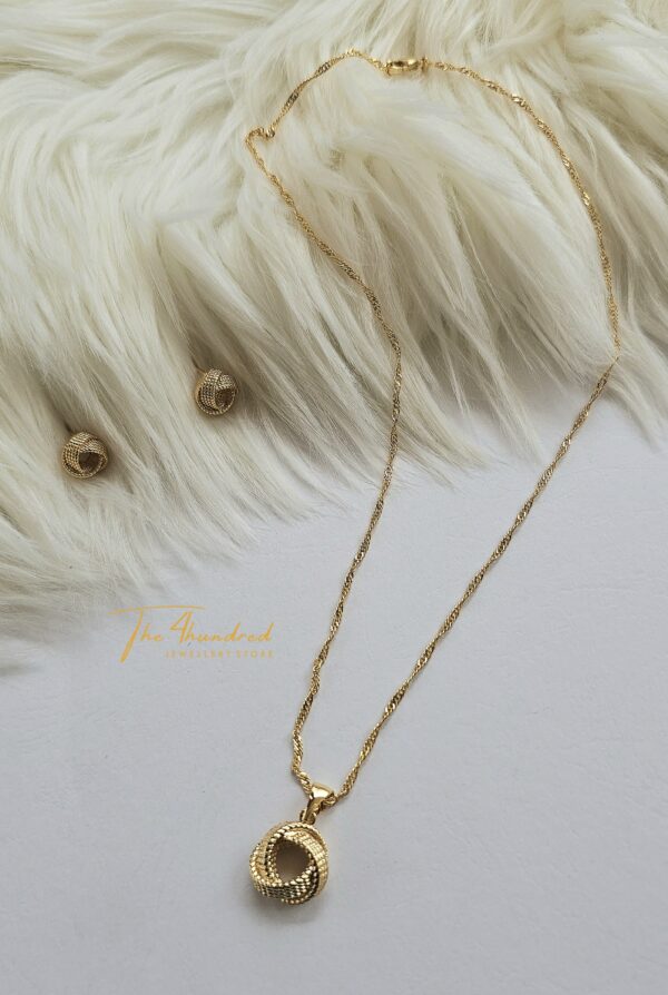 Knot Shape Earring & Pendant Set