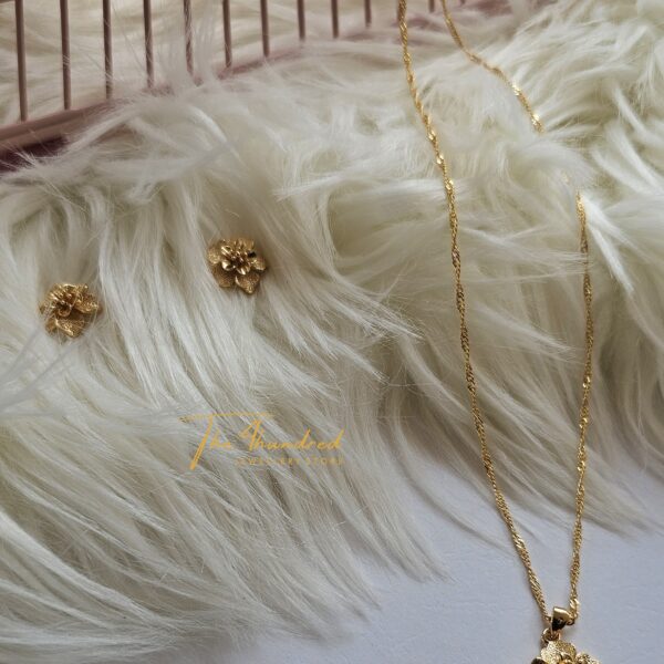 Rose Gold Earring & Pendant Set