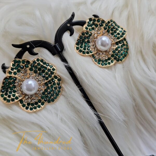 Flower Shaped Stud Earring