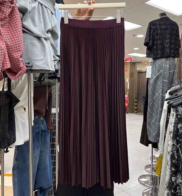 Solid Colour Pleated Skirt, Burgundy